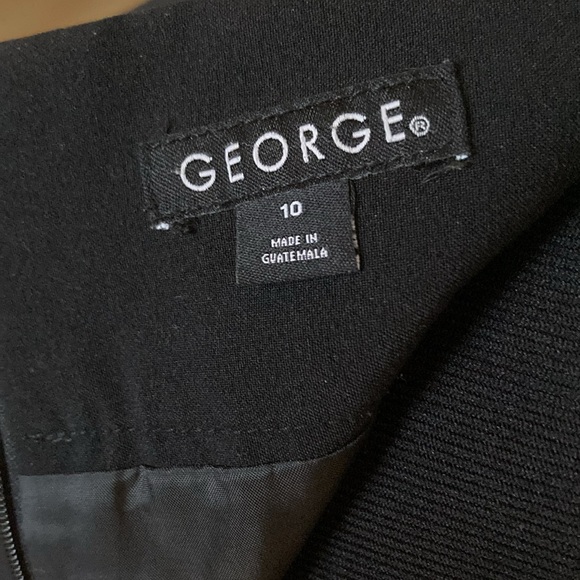 Skirt - Picture 3 of 3